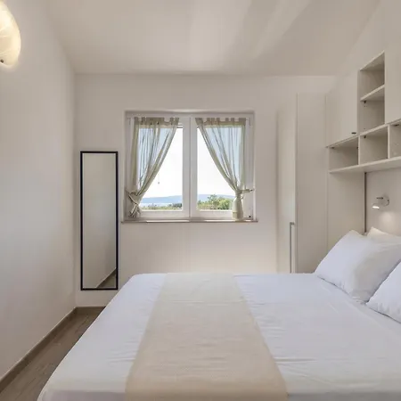 Wabi Sabi | Pool Apartment Brzac