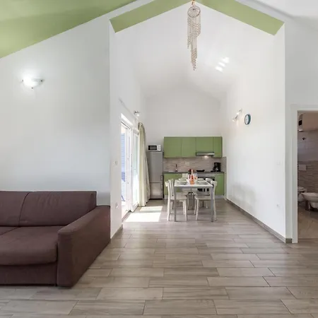 Apartment Wabi Sabi | Pool Brzac