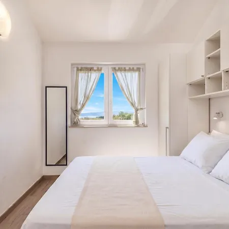 Apartment Wabi Sabi | Pool Brzac
